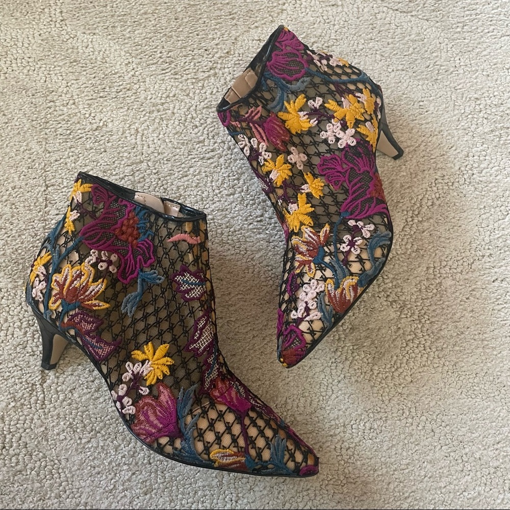 SAM EDELMAN  Kinzey Floral-embroidered Kitten-heel Booties In Bright Multi